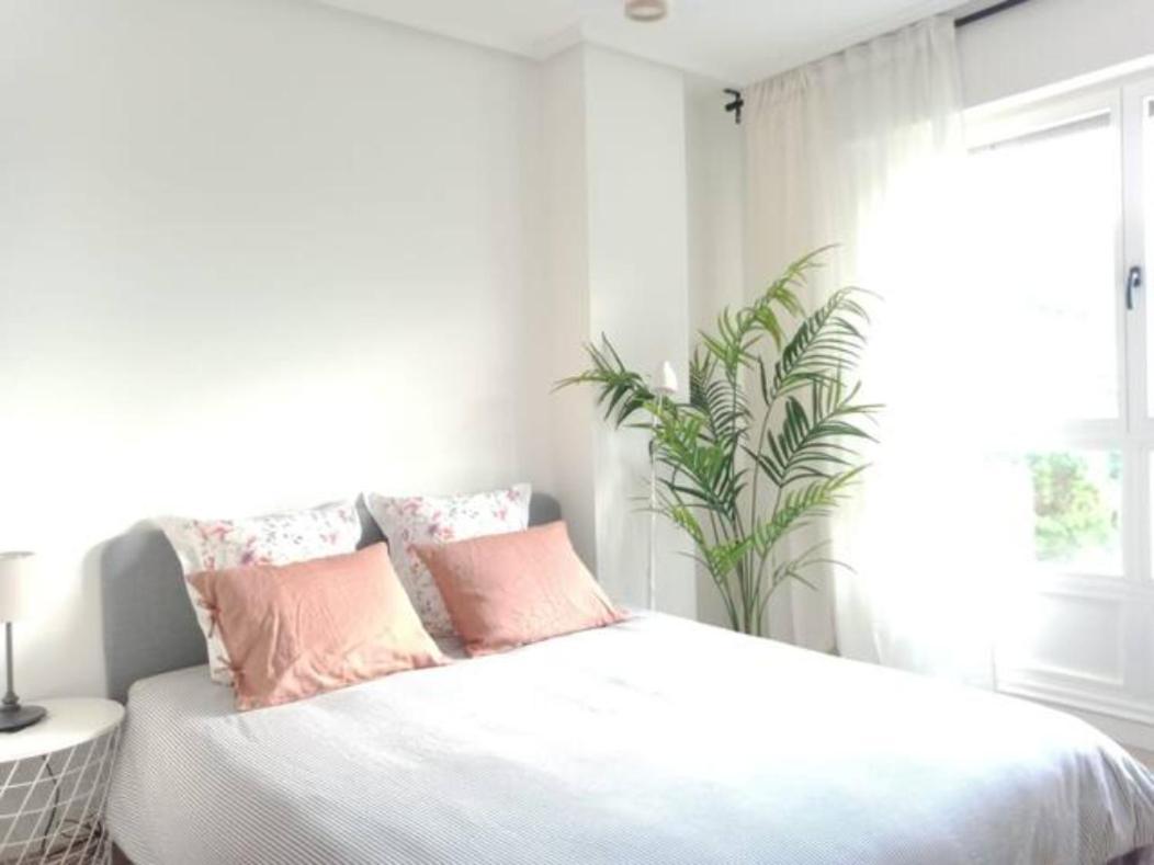 Apartamento Con Suite, Zona De Trabajo Y Yoga Wifi Y Garaje Castro Urdiales Exterior foto