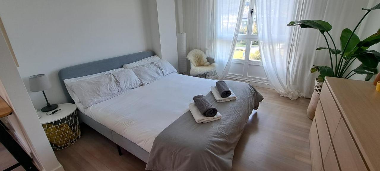 Apartamento Con Suite, Zona De Trabajo Y Yoga Wifi Y Garaje Castro Urdiales Exterior foto